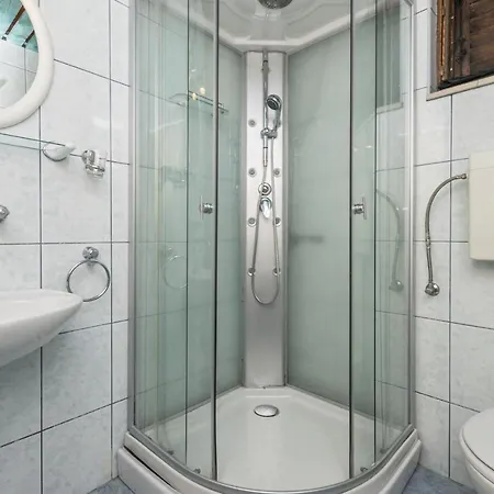 Apartament By The Sea Rastici, Ciovo - 8619 Trogir