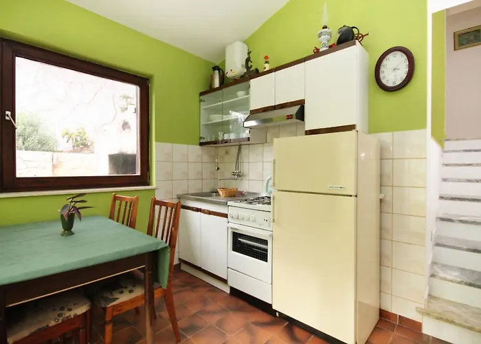 Appartement By The Sea Rastici, Ciovo - 8619